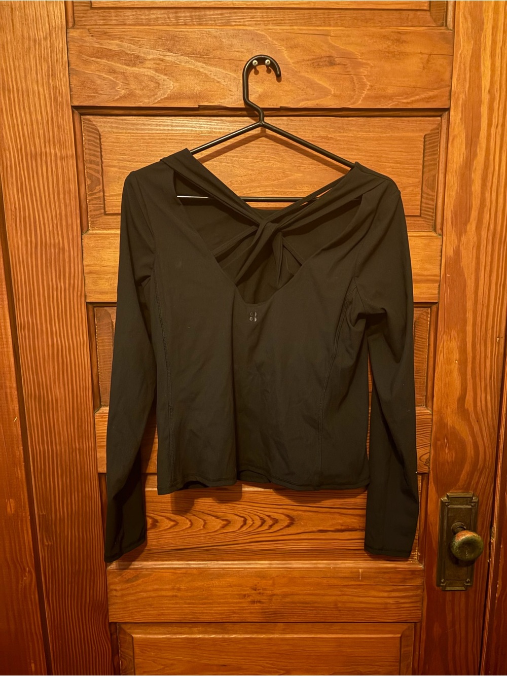 Sweaty Betty Black Long-Sleeve Twist-Back Women's Top size L NWOT activewear
